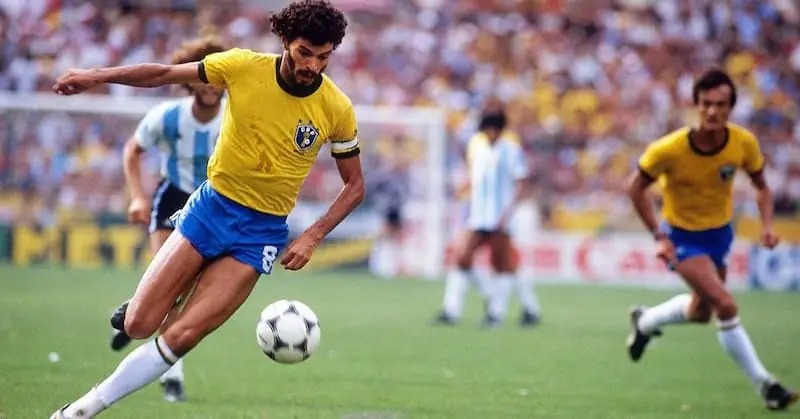 Sự Nghiệp Socrates - Huyền Thoại Bóng Đá Tài Năng Người Brazil 4 Socrates 1.jpg
