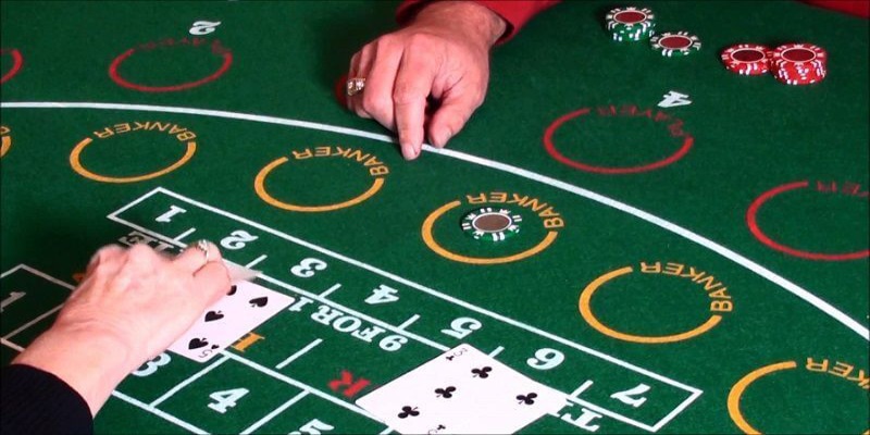 Bài Rác Trong Poker Là Gì? Cách Nhận Biết Bài Rác Và Bí Quyết Đối Phó 3 ly do nguoi choi can co ky nang dem bai baccarat