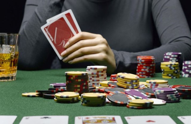 Tilt Trong Poker Là Gì? Một Số Kinh Nghiệm Để Kiểm Soát Tilt Hiệu Quả