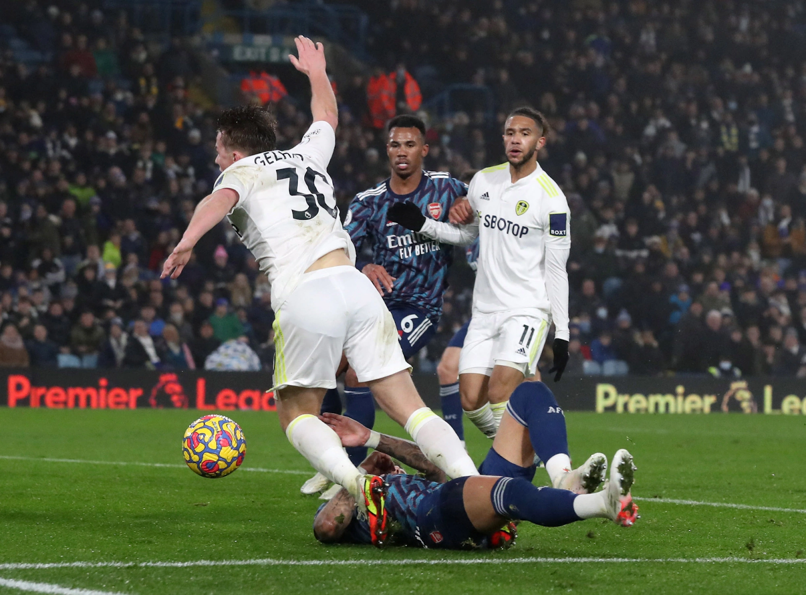 Lịch Sử CLB Leeds United Và Những Thành Tích Hấp Dẫn Nhất 4 Leeds United: Lịch sử phát triển, thành tích và sức hấp dẫn hiện tại