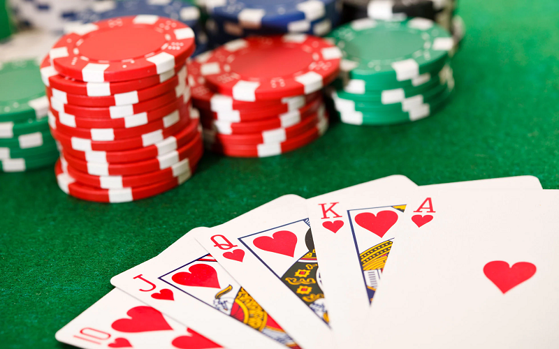 Hướng Dẫn Cách Chơi Bài Poker Dành Cho Người Mới Bắt Đầu 2 Hướng dẫn chi tiết cách chơi Poker cho người mới bắt đầu!
