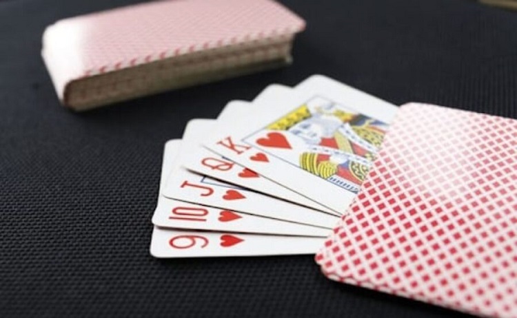 Hướng dẫn cách chơi Poker chuyên nghiệp từ các chuyên gia