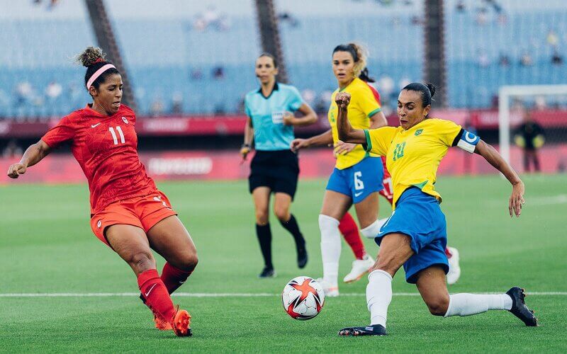 1 trận bóng đá có bao nhiêu phút? Biết thời gian thi đấu của một trận bóng đá