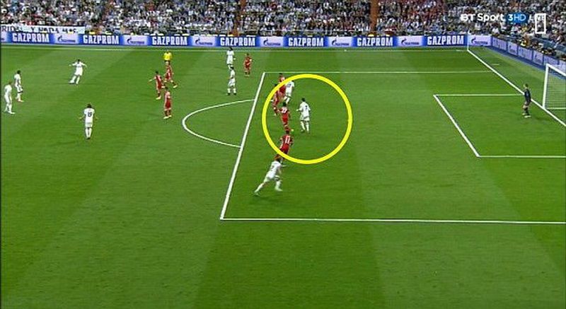 Khám Phá Tình Huống Cố Định Trong Bóng Đá Và Cách Thực Hiện 2 Quy định luật 'việt vị' trong bóng đá không phải ai cũng hiểu đúng